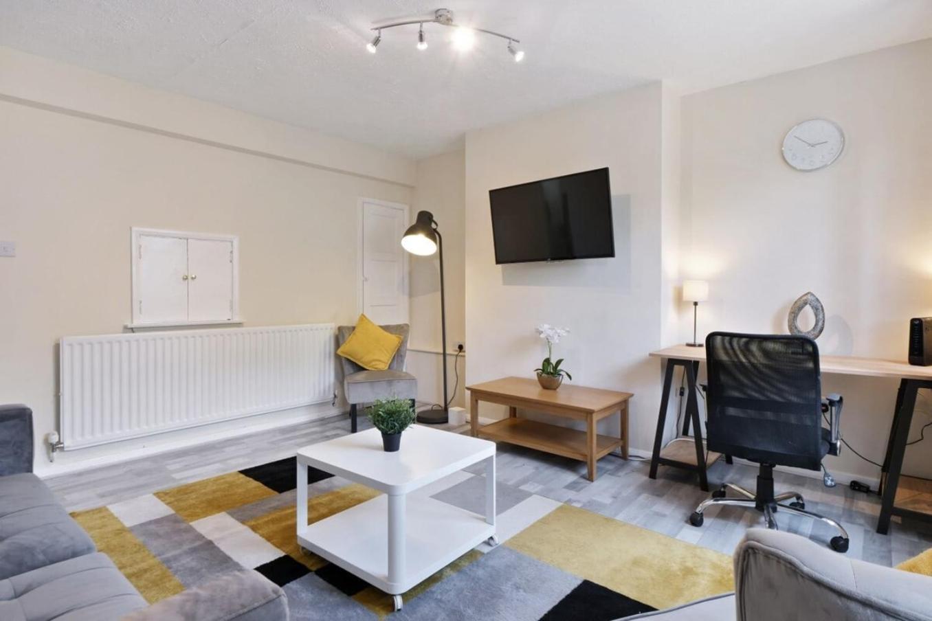 The Serene 2-Bedroom Flat W Free Street Parking Sutton  Buitenkant foto